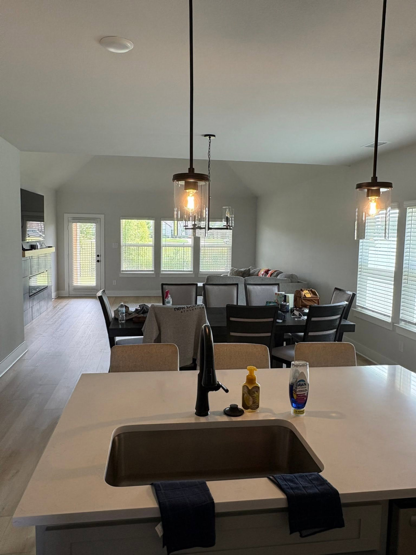 Kitchen and dining cleaned by Ever Clean House Cleaning