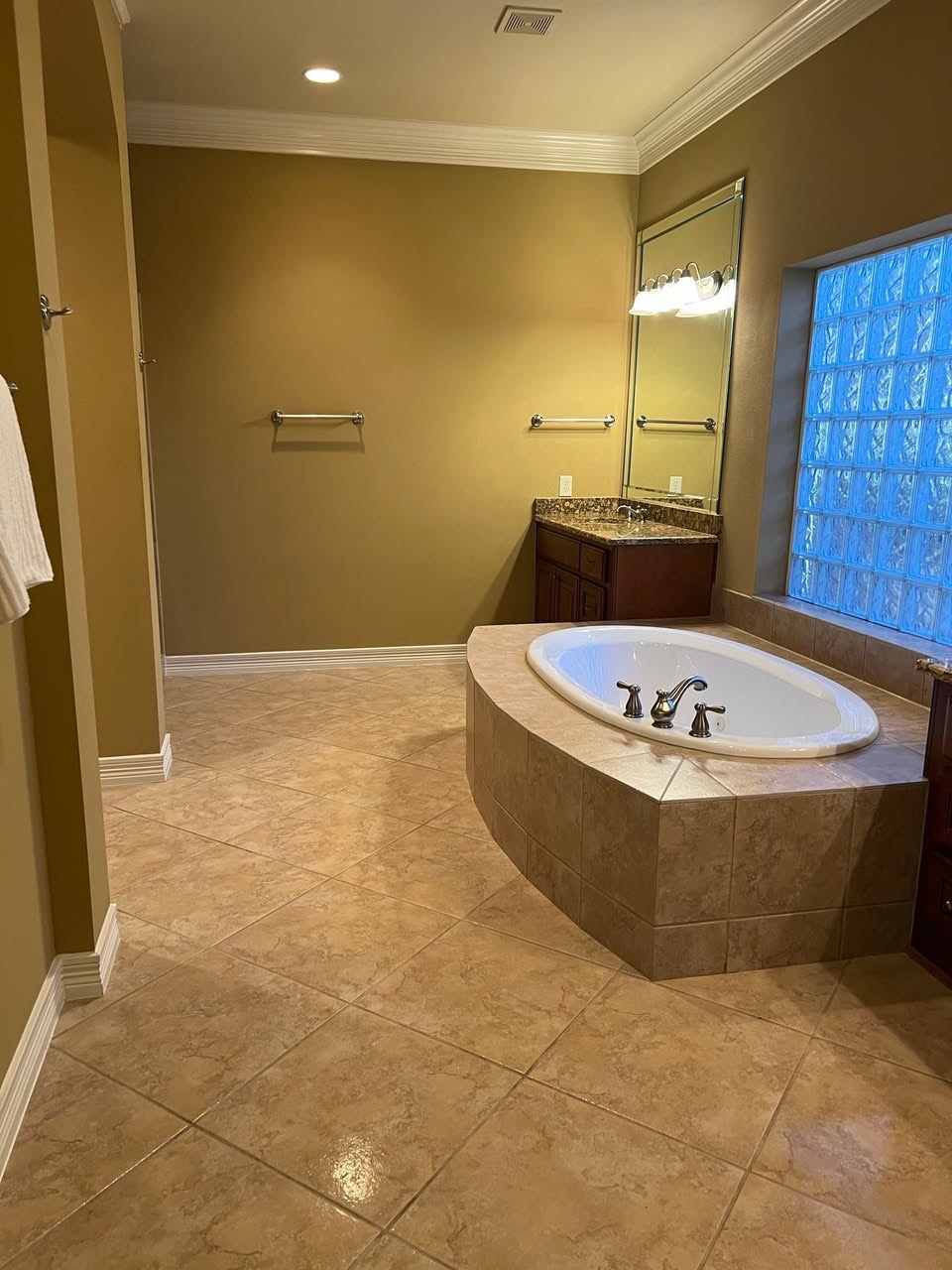 Primary bath cleaned by Ever Clean House Cleaning